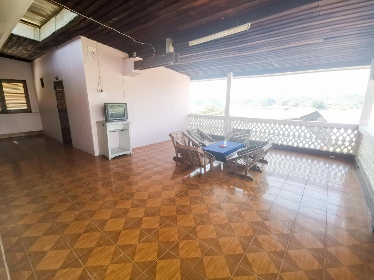 Manilath Guesthouse Бан Хоуейсай Екстериор снимка